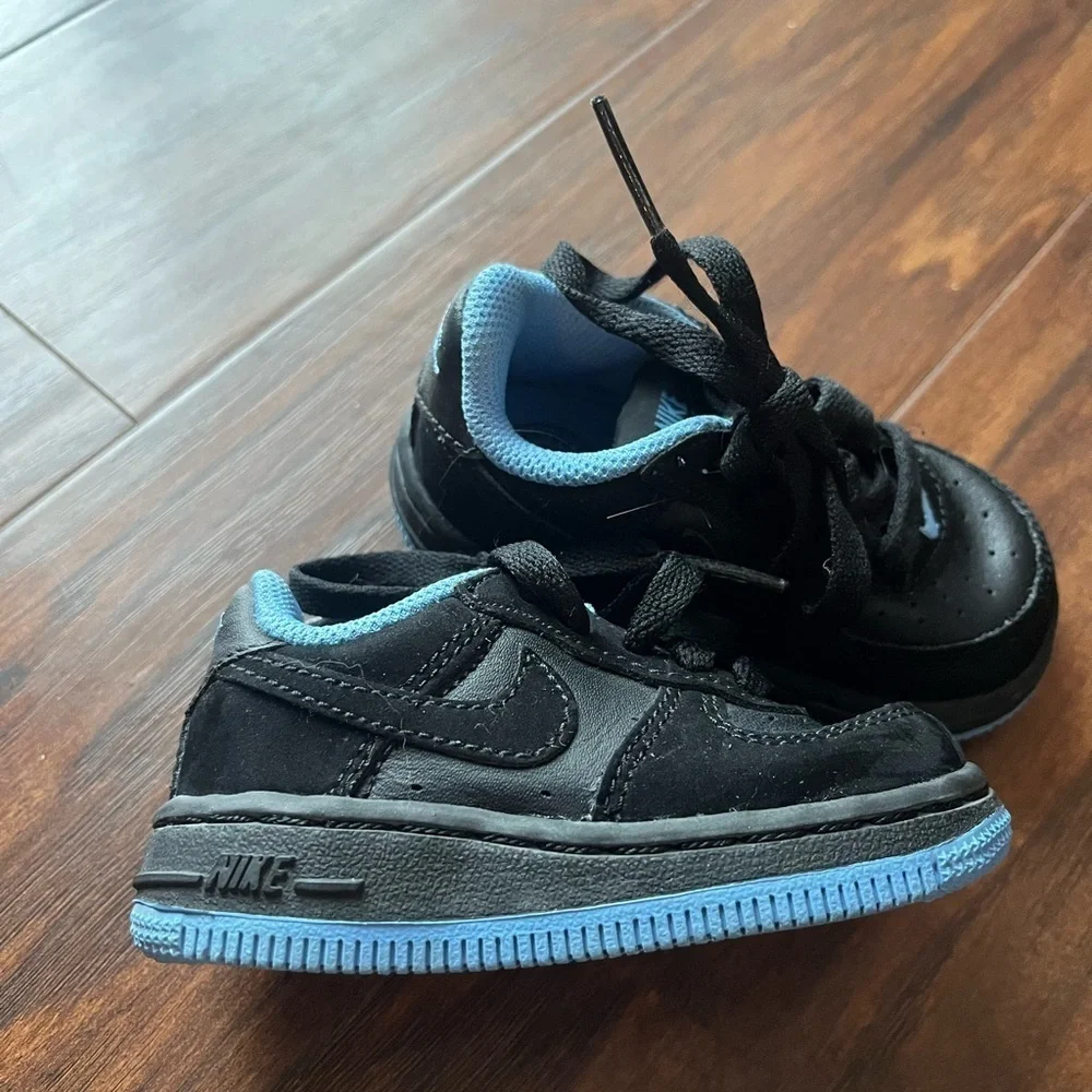 Nike Air Force 1 University Black and Blue- like new size 4
